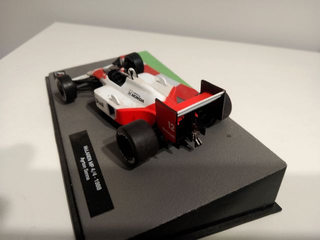 1/43 Mclaren mp4 4/4 F1 de Ayrton Senna