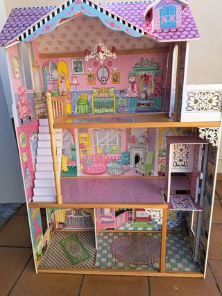 Casita de muñecas Bardie de madera