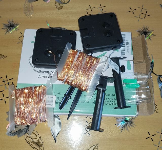 Luces LED decorativas solares sin usar