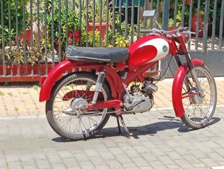 Derbi Paleta Roja