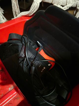 Coche eléctrico infantil rojo