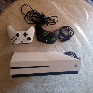 Xbox One S Blanca