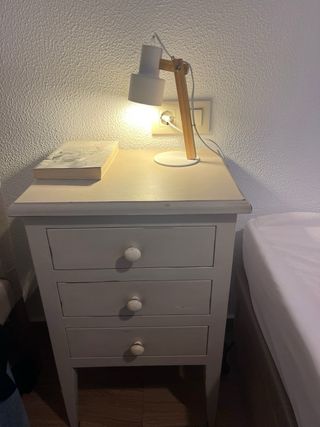URGE: Mesillas de noche de madera restauradas