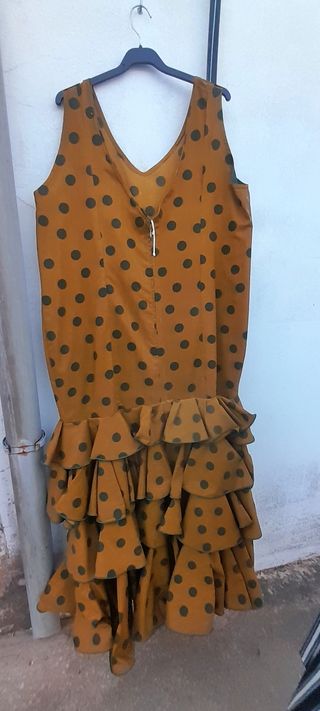 Traje de flamenca con lunares