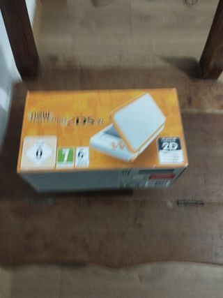 Caja Nintendo 2DS XL