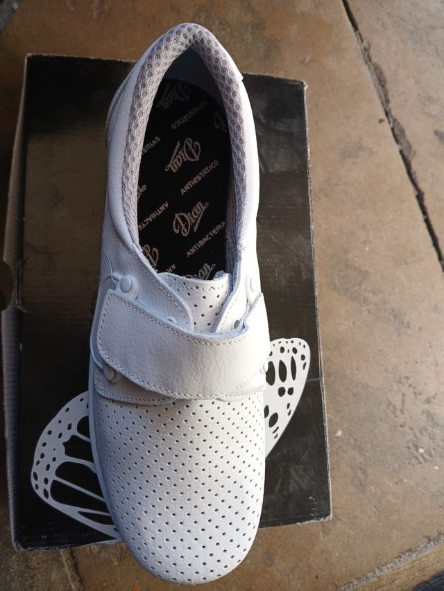 Calzado Dian Premier Blanco Talla 42 nuevos 