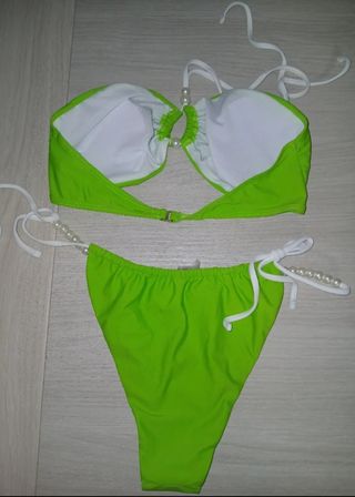 Bikini Verde con Perlas