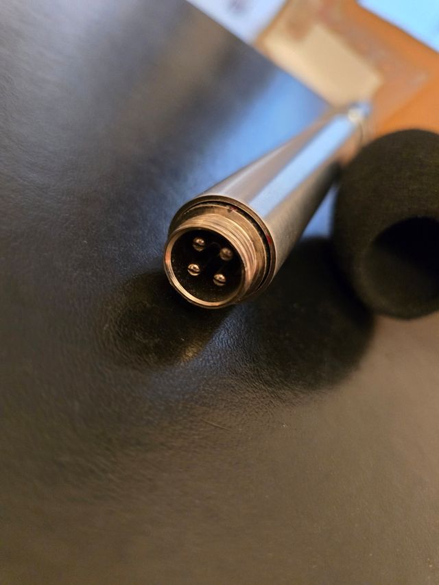 Micrófono Estéreo EM-506