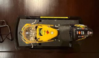 Maquetas 1:10 Valentino Rossi VR46 Maisto