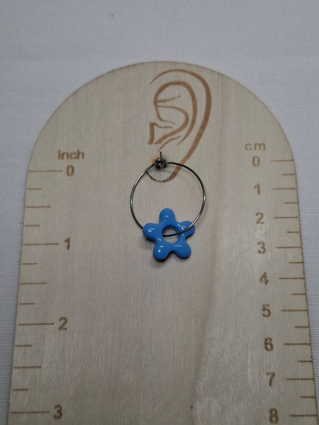 Pendientes Aro Charm Miniflor Azul