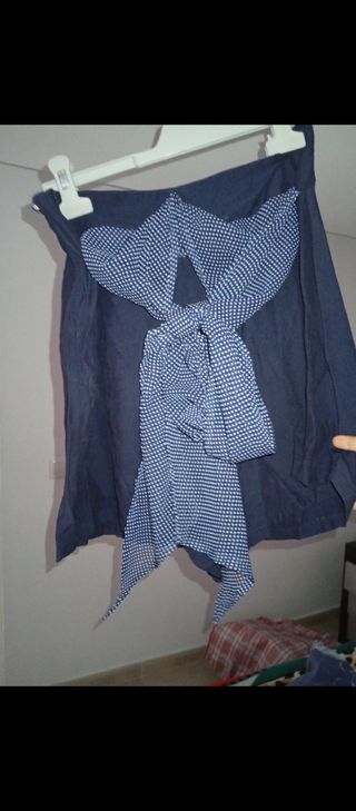 Chortazul con lazo de lunares