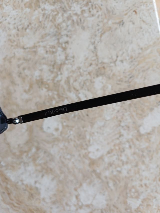 Occhiali da sole Dior neri con custodia