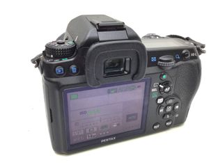 camara digital reflex pentax k7+ 18-55 3.5-5.6 al wr