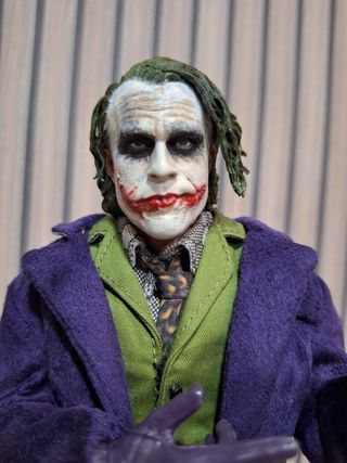 Figura Joker custom tipo Hot Toys
