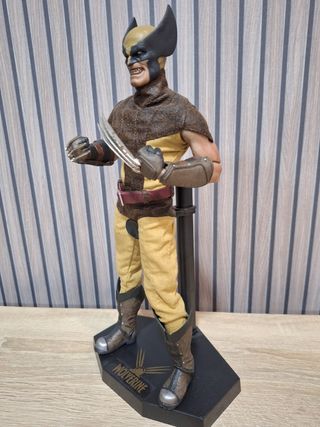 Figura Wolverine tipo Hot Toys
