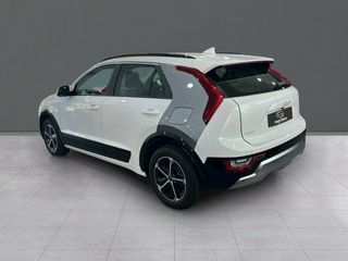 Kia Niro 1.6 GDi HEV 104kW (141CV) Drive