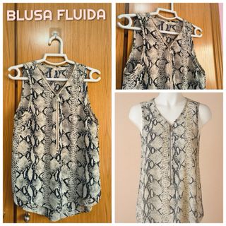 blusa sin mangas con estampado de serpiente