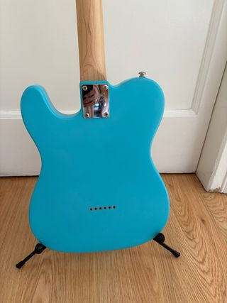 Telecaster c/Classic Vibe y Amp c/ Celestion