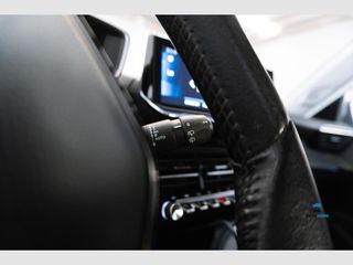 Peugeot 2008 Allure BlueHDI 100 S&S BVM6