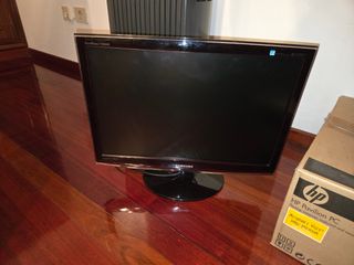 Samsung SyncMaster T220HD Monitor