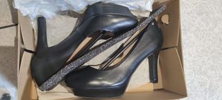 Zapatos Martinelli Talla 37 Negros
