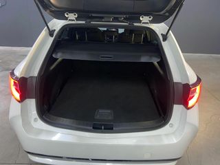 Toyota Corolla 1.8 125H ACTIVE TECH E-CVT TOU SPORT