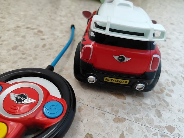 Coche teledirigido Mini Red Wolf