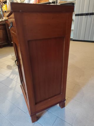 Comodino antico in legno