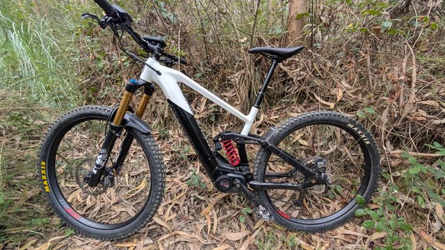 Moustache Samedi talla M 2022