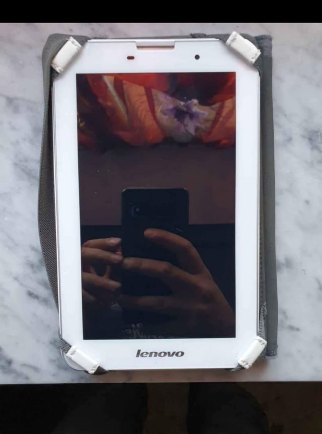 Tablet Lenovo IdeaTab A3000-H funzionante