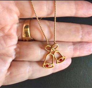 Collana vintage con campanelle rosse