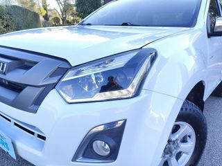 Isuzu D-Max Space 4X4 1.9 A/C