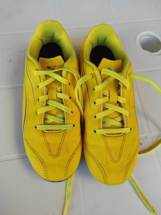 Scarpini calcio Puma gialli n.32