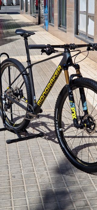 Mondraker Podium Talla L
9 kgrs.