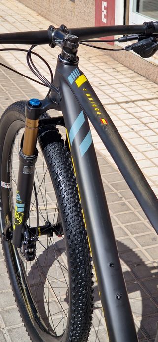 Mondraker Podium Talla L
9 kgrs.