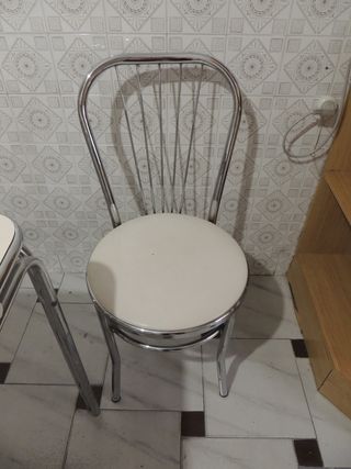 Mesa y 4 Sillas Cocina cromadas