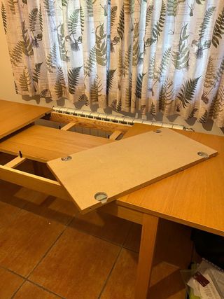 Mesa de comedor de madera extensible