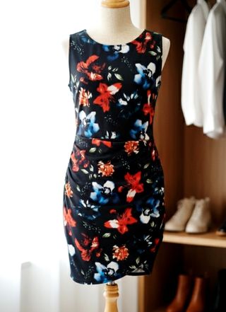 Vestido floral Pull&Bear Talla S/M