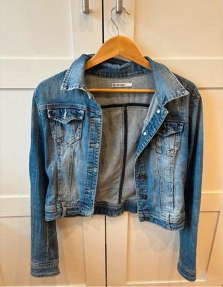 Cazadora tejana vaquera