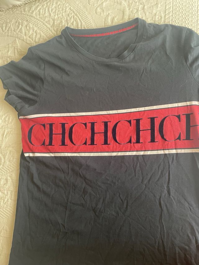 Camiseta Carolina Herrera Negra y Roja