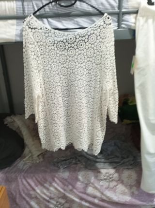 Pantalón chándal blanco mujer 5€