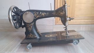 Máquina de coser Gritzner antigua – ideal deco