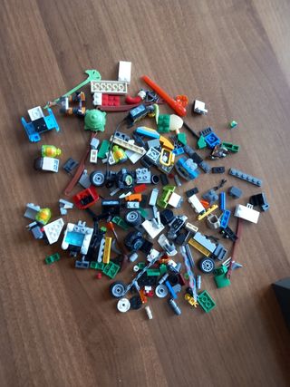Lotto pezzi Lego assortiti