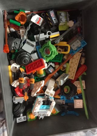 Lotto pezzi Lego assortiti
