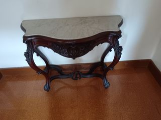 Mesa consola de madera y mármol
