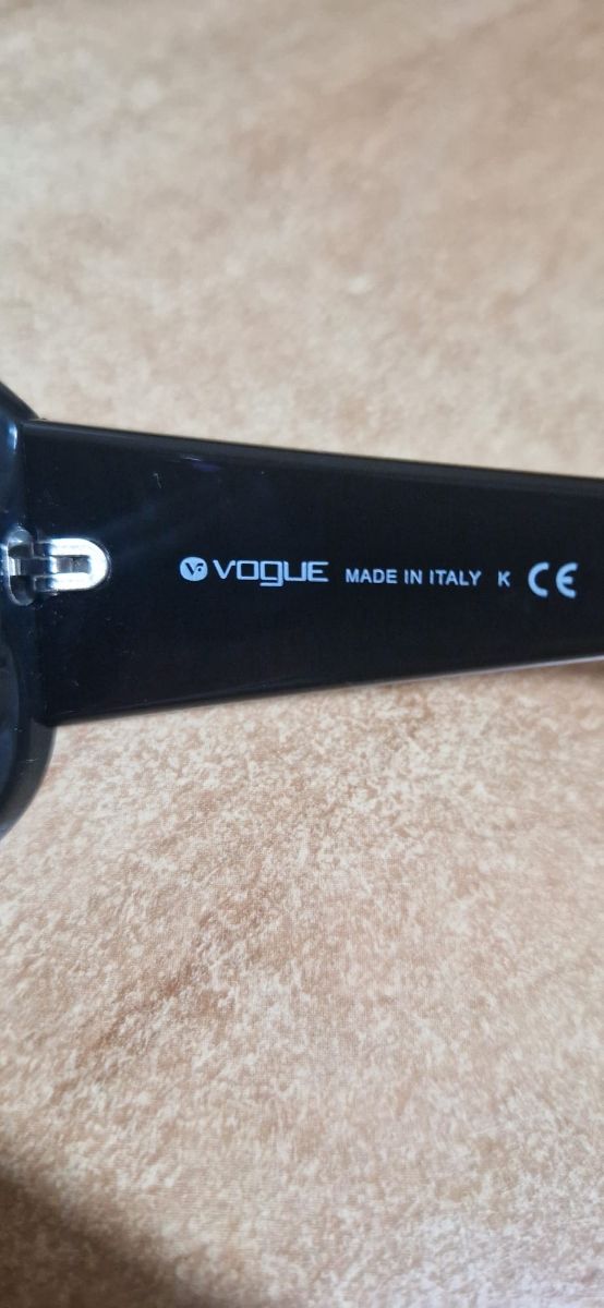 Gafas de sol Vogue negras