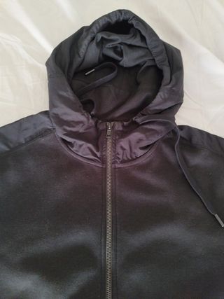 Felpa Reebok training nera con zip