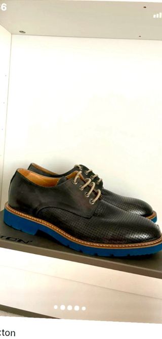 Scarpe uomo eleganti marrone con suola blu