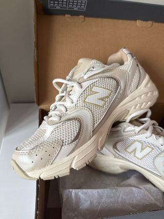 Zapatillas New Balance 530 Beige/Blanco