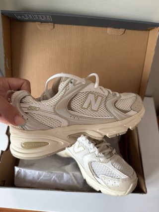 Zapatillas New Balance 530 Beige/Blanco